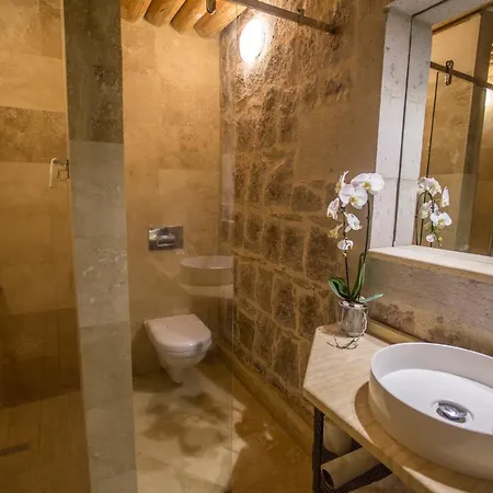Ansia Hotel 2*